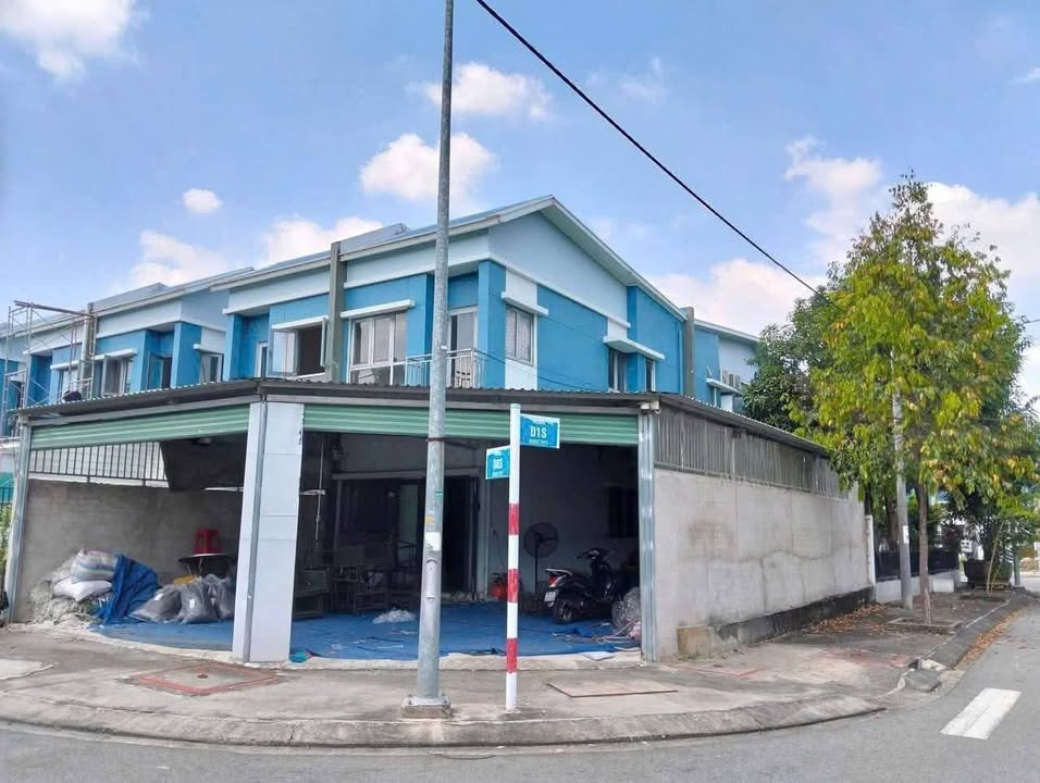 Nhà phố Oasis Mỹ Phước 4 136m² giá 2 tỷ - Bán gấp chính chủ!