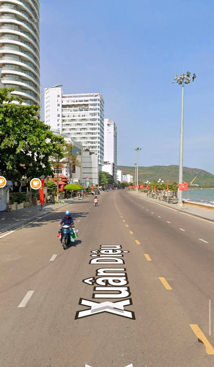 Bán nhà FrontHouse 3 tầng mặt tiền biển đường Xuân Diệu 54m² giá 13 tỷ - Cơ hội đầu tư hấp dẫn!