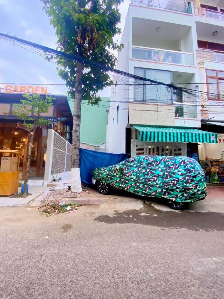 Đất mặt tiền đường Nguyễn Thị Định - 64m² giá 5.4 tỷ - Kinh doanh thuận lợi!