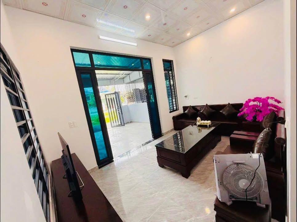 Nhà phố mới Trần Phú, Hà Tĩnh 82m² giá 1 tỷ - Sẵn sàng vào ở ngay!