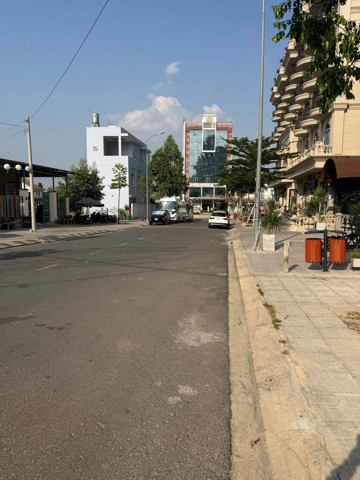 Đất mặt tiền Nguyễn Văn Bạch, Tây Ninh 200m² giá 3.6 tỷ - Đầu tư sinh lời ngay!