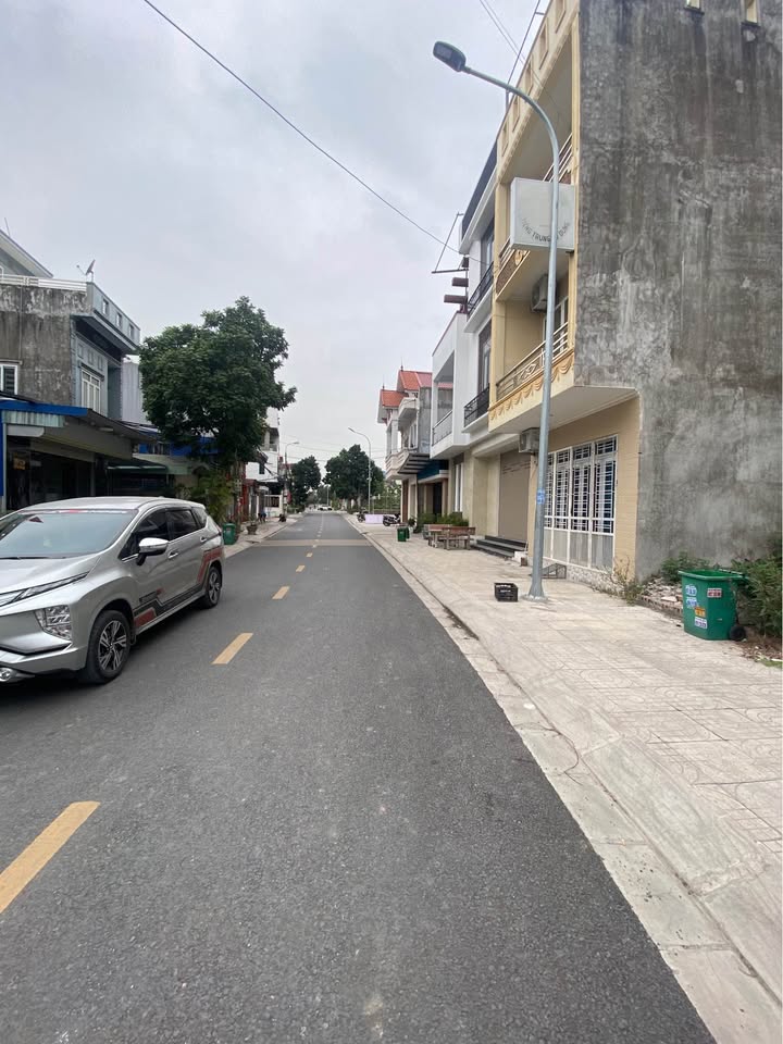 Lô đất mặt đường Hàm Long, Hải Phòng 70m² giá 3 tỷ - Kinh doanh thuận lợi!