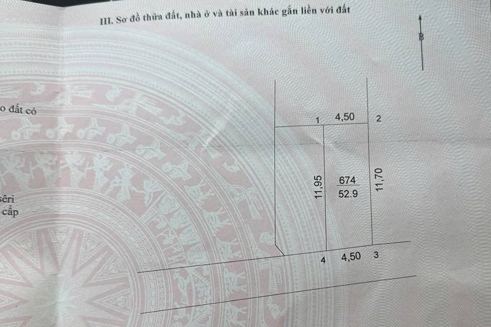 Nhà riêng Chương Dương 52m² giá 3 tỷ - Đường thông ô tô, gần chợ và trường học!
