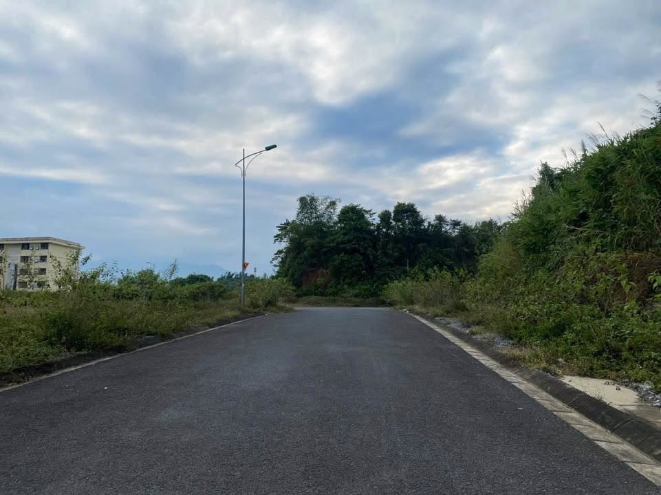 Đất nền đường DH12, TP. Lào Cai 107m² giá 1.6 tỷ - Sổ đỏ chính chủ