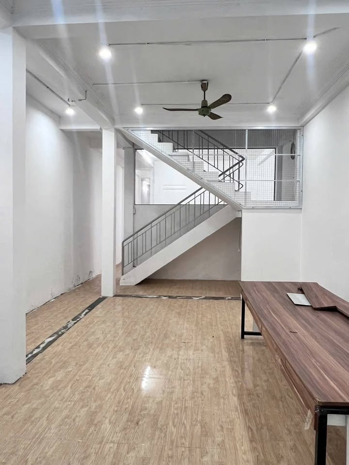 Nhà mặt tiền Mai Đình Dõng, Quảng Ngãi 100m² giá 4 tỷ - Phù hợp kinh doanh và sinh sống!