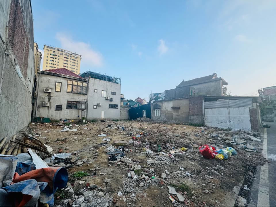 Đất nền phường Trường Thi, TP Vinh 121m² giá 7 tỷ - Ô tô tránh nhau thuận tiện!