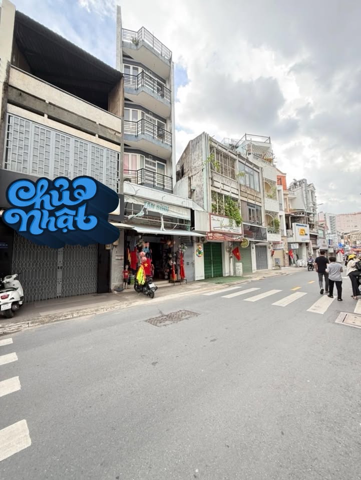 Nhà mặt tiền đường DT, Quận Phú Nhuận, 75m², giá 12 tỷ - Cơ hội kinh doanh tuyệt vời!
