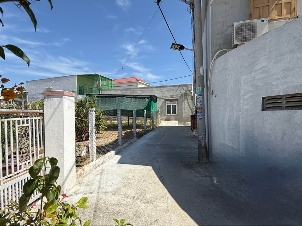 Nhà cấp 4 Khánh Sơn 96m² giá 1.3 tỷ - Dọn vào ở ngay!