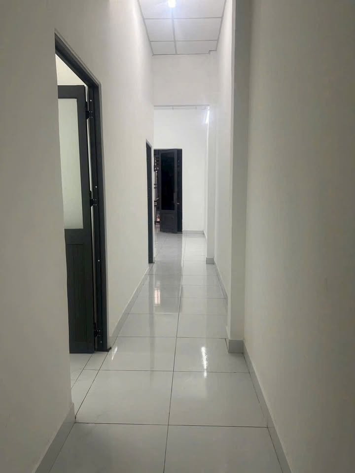 Nhà cấp 4 tại xã Tân Phú Trung, 68m² giá 1.95 tỷ - Vị trí đẹp, gần hồ Văn Tắng!