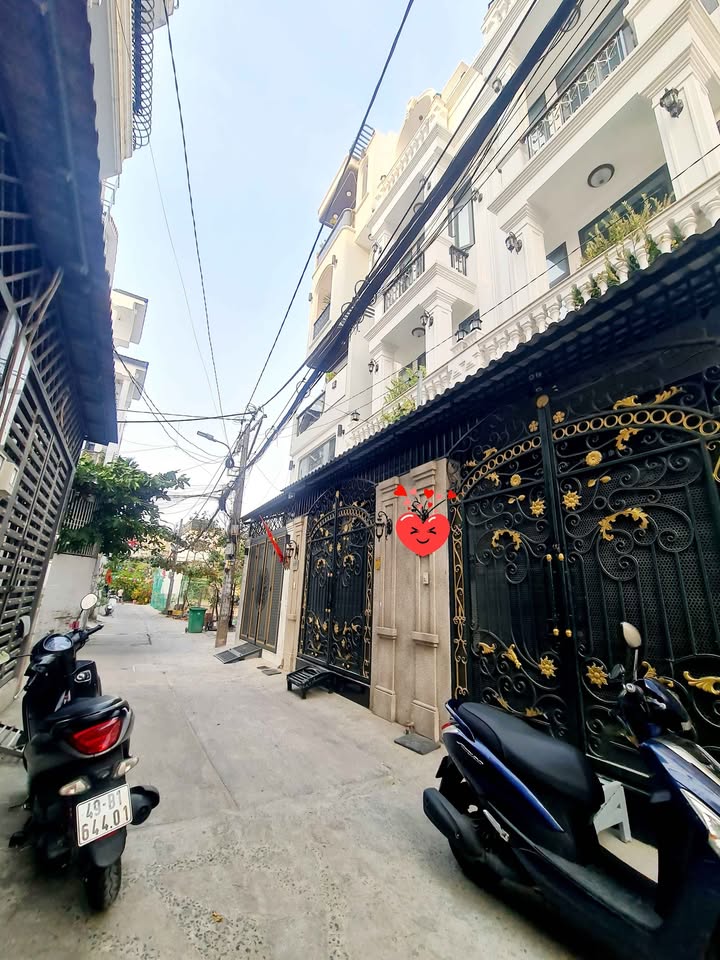 Nhà 2 tầng tại Tân Bình 97m² giá 7 tỷ - Chính chủ bán gấp!