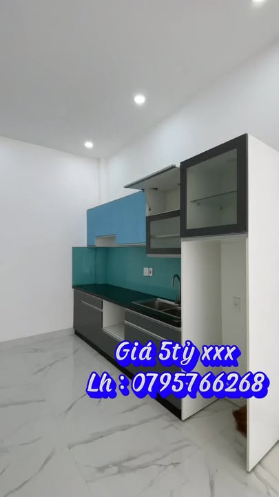 Nhà FrontHouse Khu Phố Ẩm Thực Quy Nhơn 54m² giá 5.5 tỷ - Ô tô đậu trước cửa!