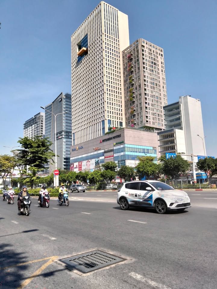 Bán nhà mặt tiền đường Điện Biên Phủ, quận Bình Thạnh, 480m² - Vị trí đắc địa ngay Landmark 81!