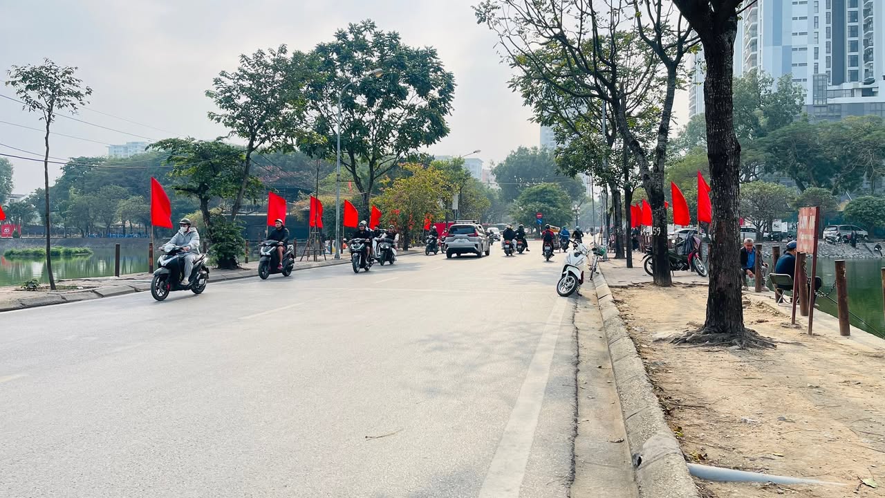 Nhà liền kề Văn Quán 111m² giá 30 tỷ - Chính chủ, ở ngay!