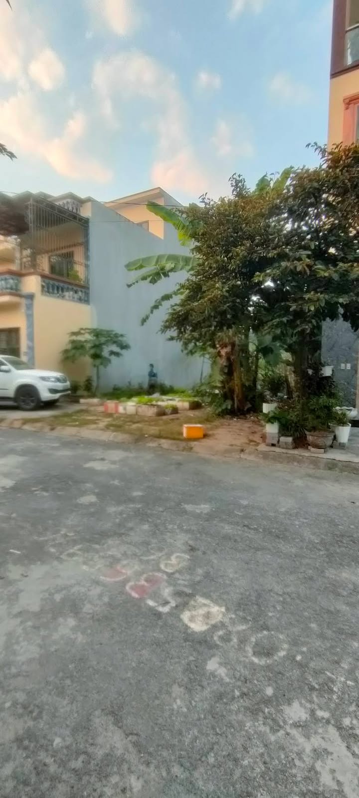 Đất nền khu chung cư Lê Lác Hồng Bàng 100m² giá chỉ 2 tỷ - Cơ hội đầu tư hấp dẫn!