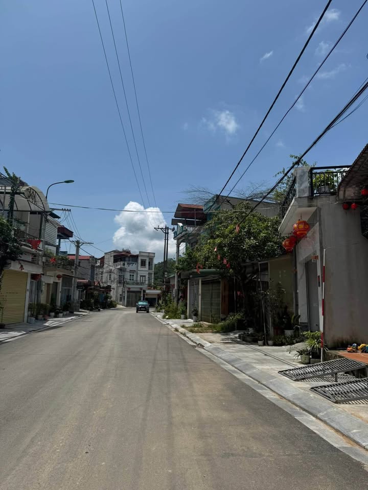 Đất FrontHouse mặt tiền Lê Hoàn, 100m² giá 1.88 tỷ - Đầu tư sinh lời ngay!