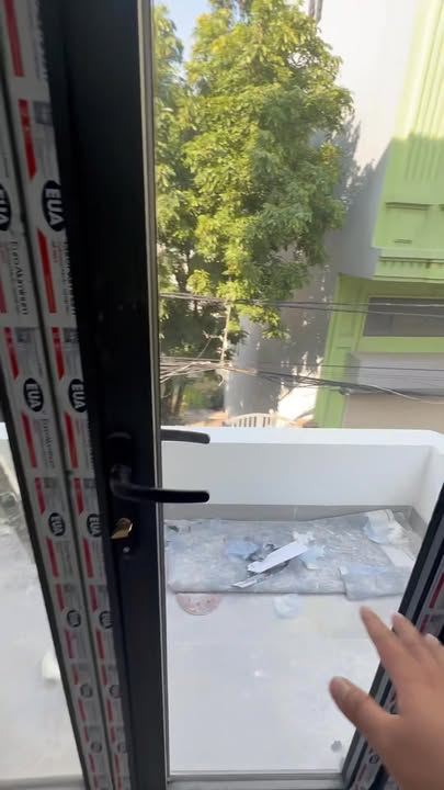 Nhà 3 Tầng Phong Cách Hiện Đại Ngõ 14 Cao Thắng 72m² Giá 4.2 Tỷ - Sẵn Sàng Vào Ở Ngay!