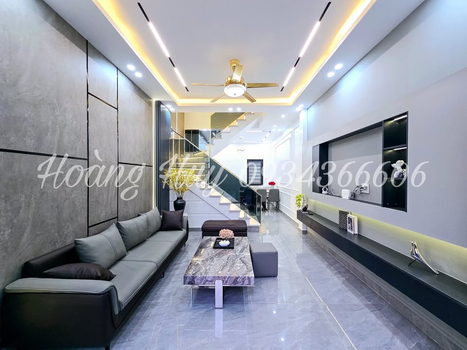 Nhà đẹp góc Hồ Sen, Lê Chân, 40m² giá 3.9 tỷ - Đầu tư sinh lời ngay!