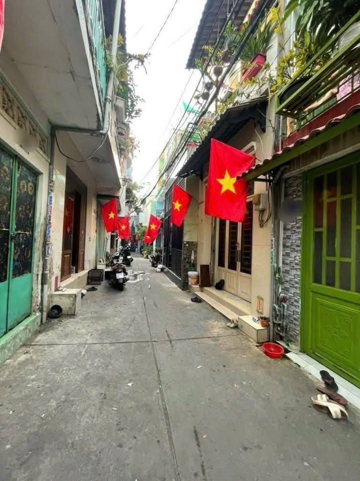 Nhà mới hẻm 3m Trương Phước Phan, Bình Tân 28m² giá 3 tỷ - Sát Tân Hòa Đông!