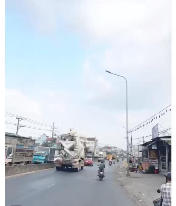 Kho xưởng mặt tiền QL1A, Bình Minh, 240m² giá 4.6 tỷ - Cơ hội đầu tư tốt!