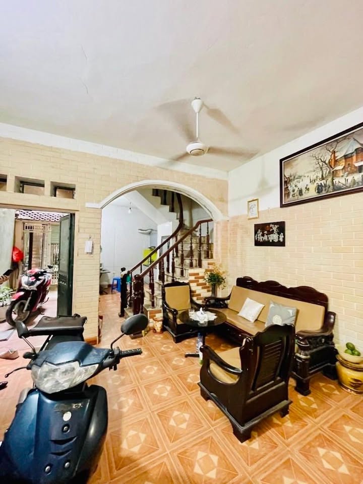 Nhà riêng phố Tôn Thất Tùng 50m² giá 9 tỷ - Đẹp long lanh, vào ở ngay!