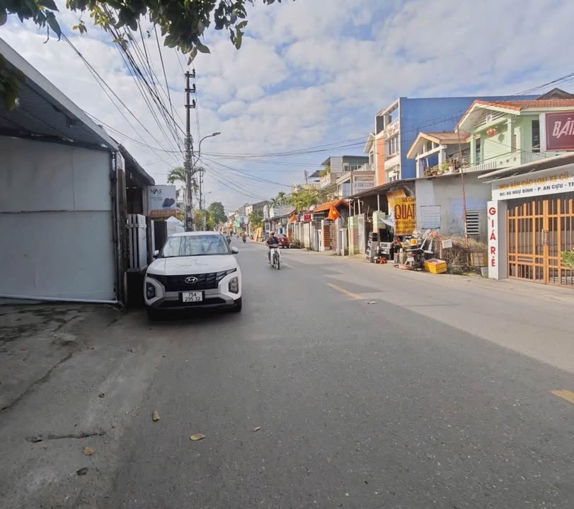 Nhà 2 tầng mặt tiền đường Ngự Bình, 91m² giá chỉ 7.5 tỷ - Đầu tư sinh lời lý tưởng!