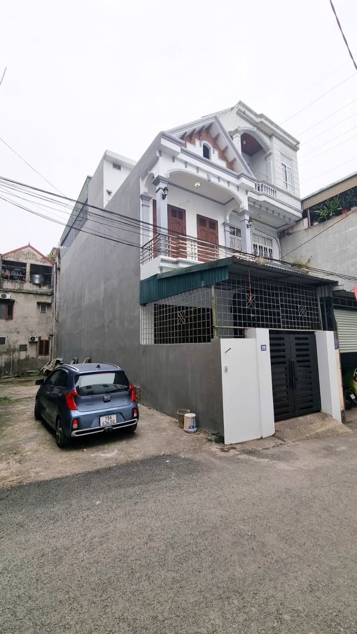 Nhà bán gấp tại Phường Vân Phú, Việt Trì 67m² - Gần Đại lộ, giá 3.6 tỷ