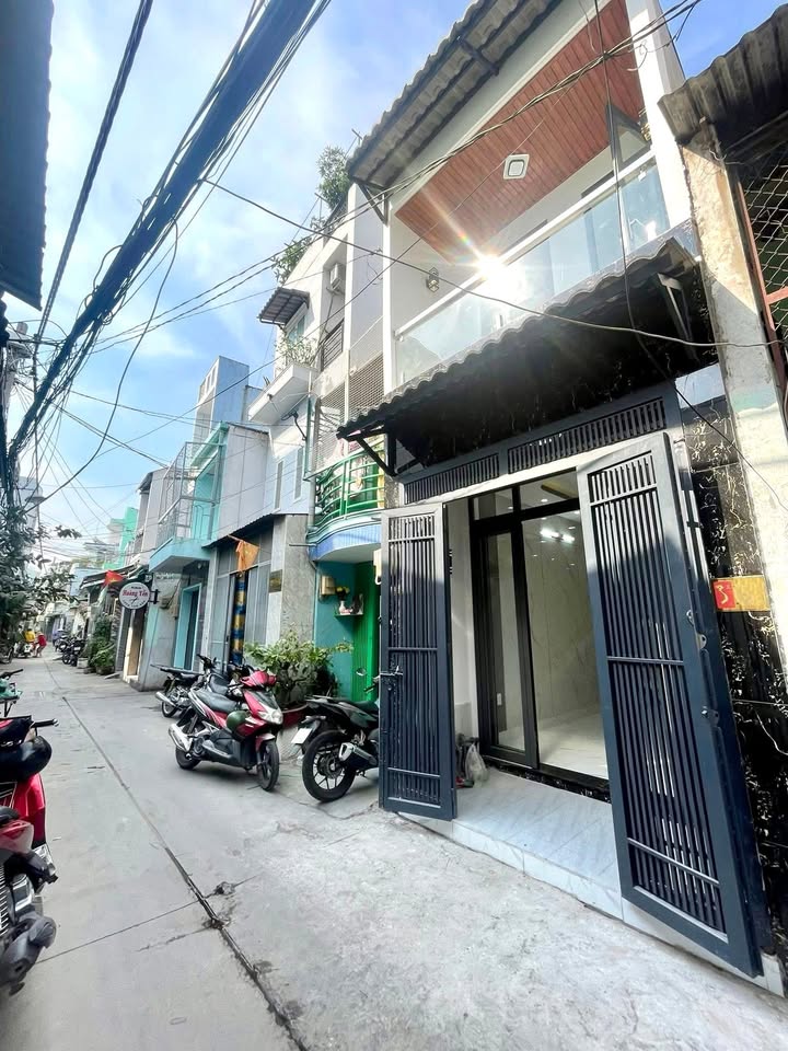 Nhà mới Tân Hoà Đông, Quận 6, 40m² giá 5.3 tỷ - Vị trí tuyệt đẹp!