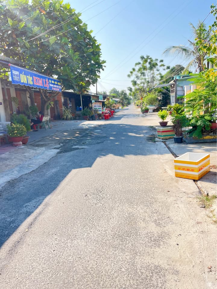 Nhà riêng khu phố Trường An, 140m² giá 1.49 tỷ - Nhà mới hoàn thiện, tặng nội thất!