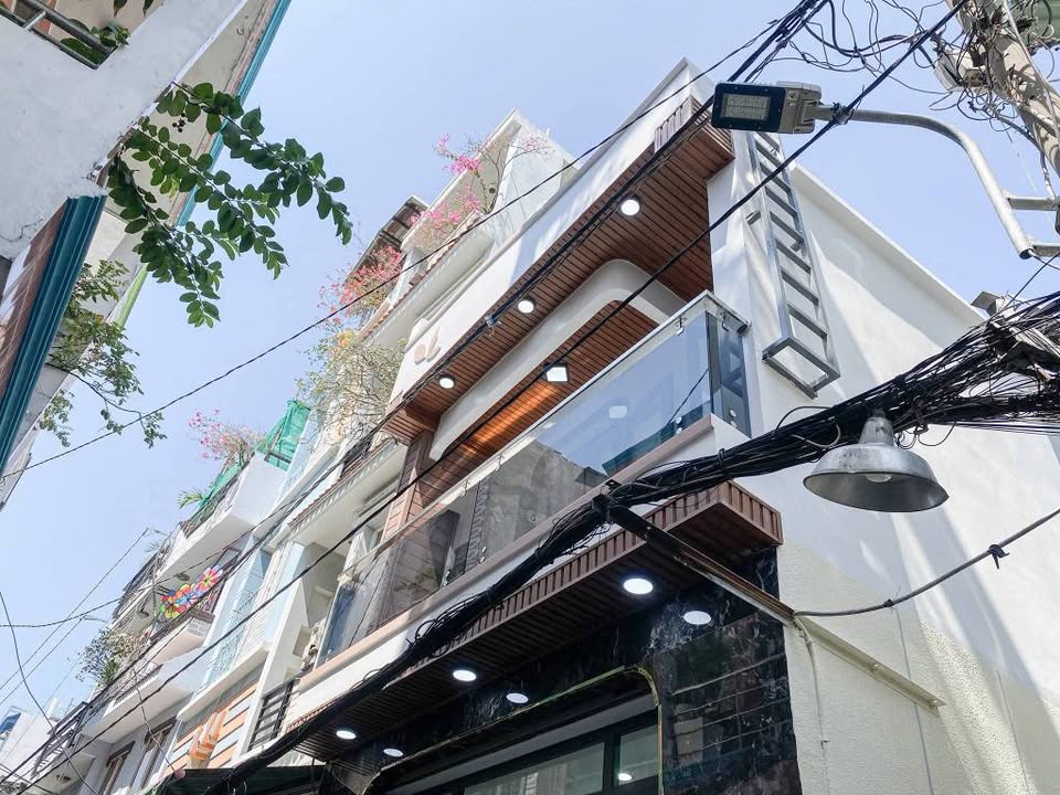 Nhà góc hẻm Ông Ích Khiêm, Quận 11, diện tích 48m², giá 7.4 tỷ - Không thể bỏ lỡ!