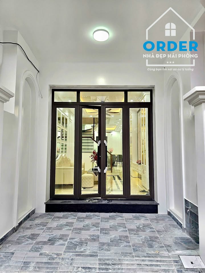 Nhà 4 tầng độc lập phố Tô Hiệu, 50m² giá 4.85 tỷ - Sẵn sàng ở ngay!