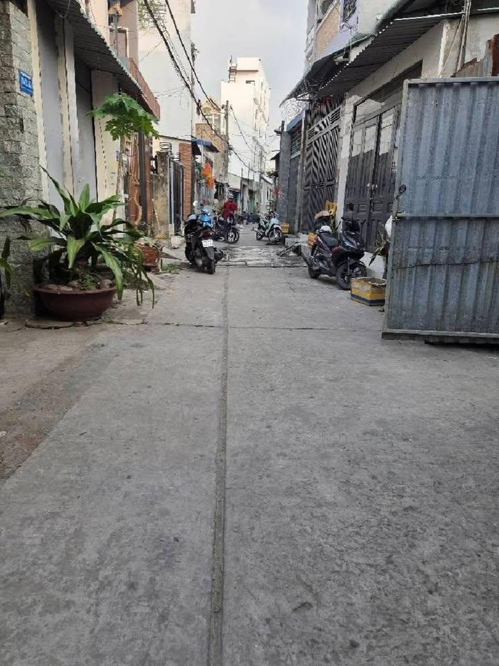 Nhà đầu tư chính chủ tại Bình Tân 71m² giá 4 tỷ - Sổ hồng riêng