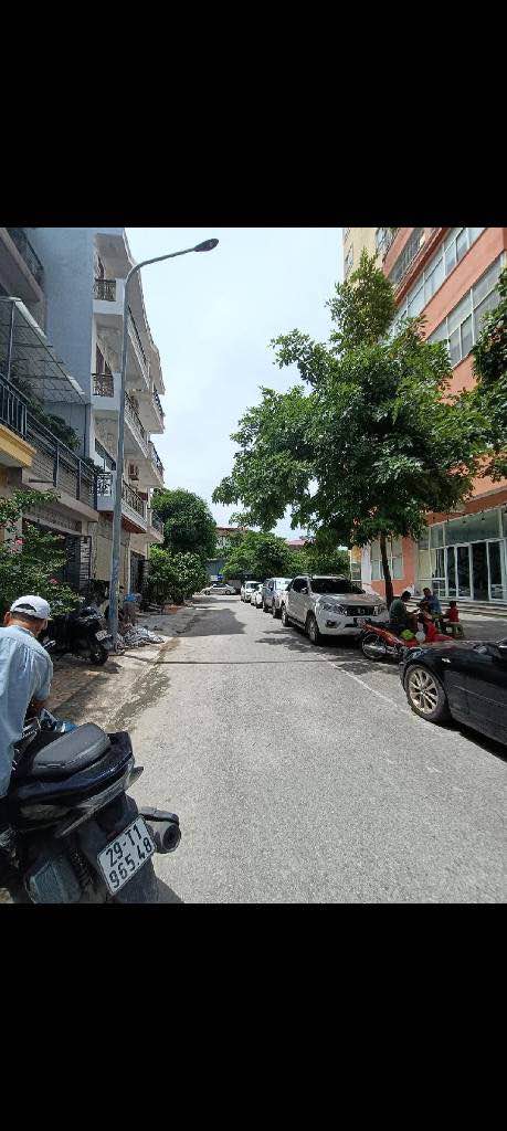 Nhà phố LK Vinaconex Hà Đông 70m² giá thỏa thuận - Vị trí đắc địa gần ga Văn Khê!