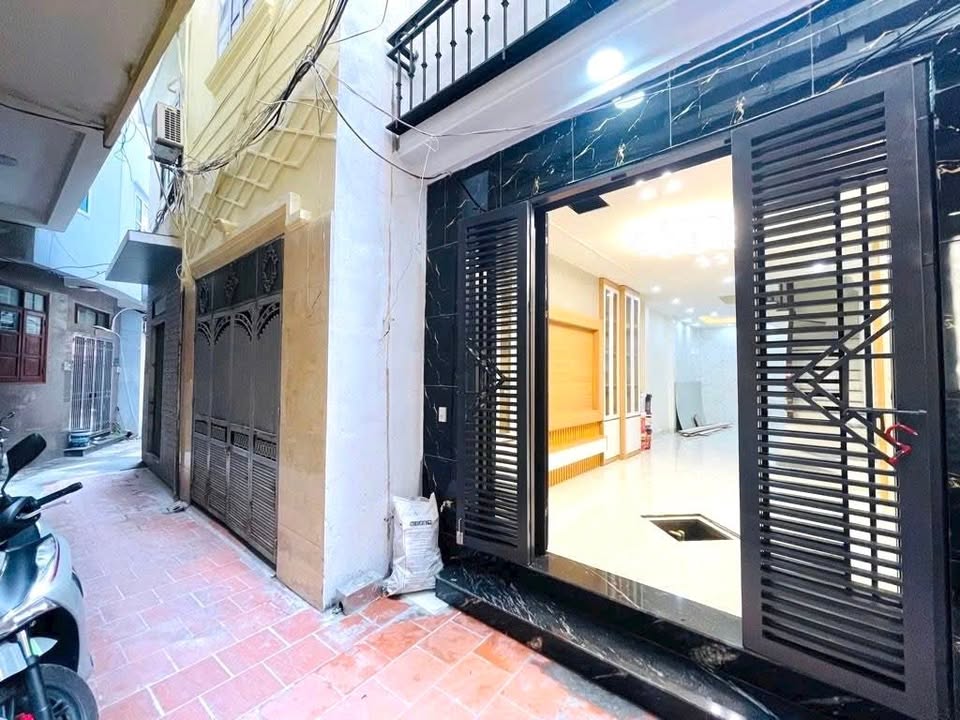 Nhà đẹp phường Quang Trung, Hà Đông 37m² giá 8 tỷ - Chính chủ giao dịch ngay!