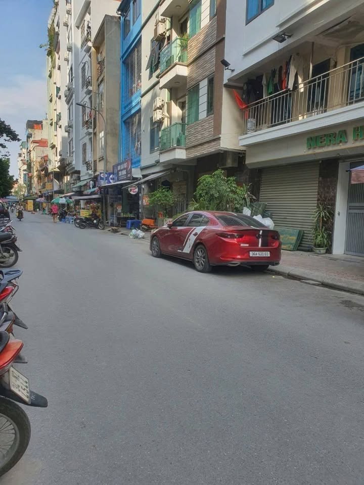 Chung cư ngõ 68 Triều Khúc 210m² giá 60 tỷ - Đầu tư sinh lời cao!