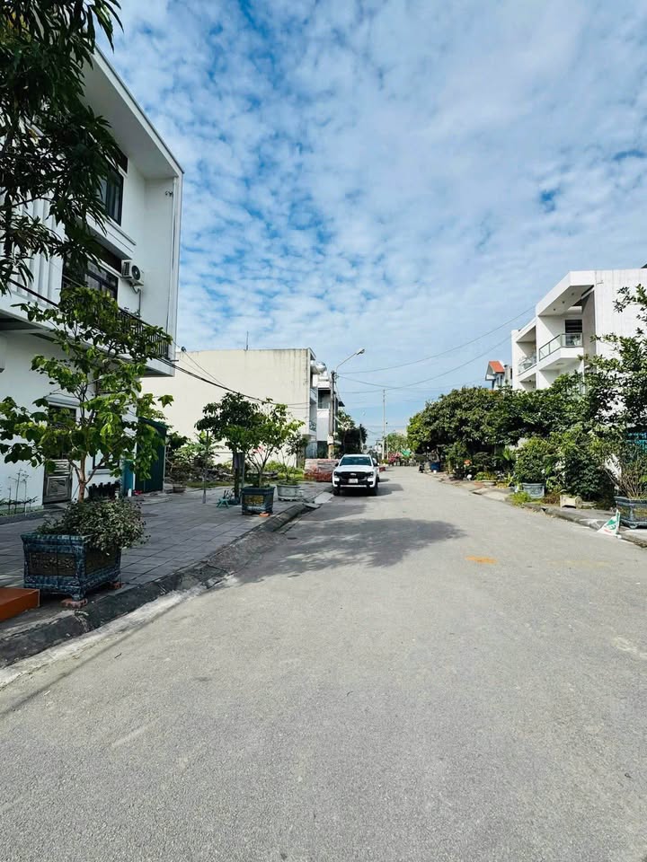 Đất nền dự án Nam Sơn 2 - Cẩm Phả 85m² giá 2.2 tỷ - Vị trí đẹp gần bãi tắm