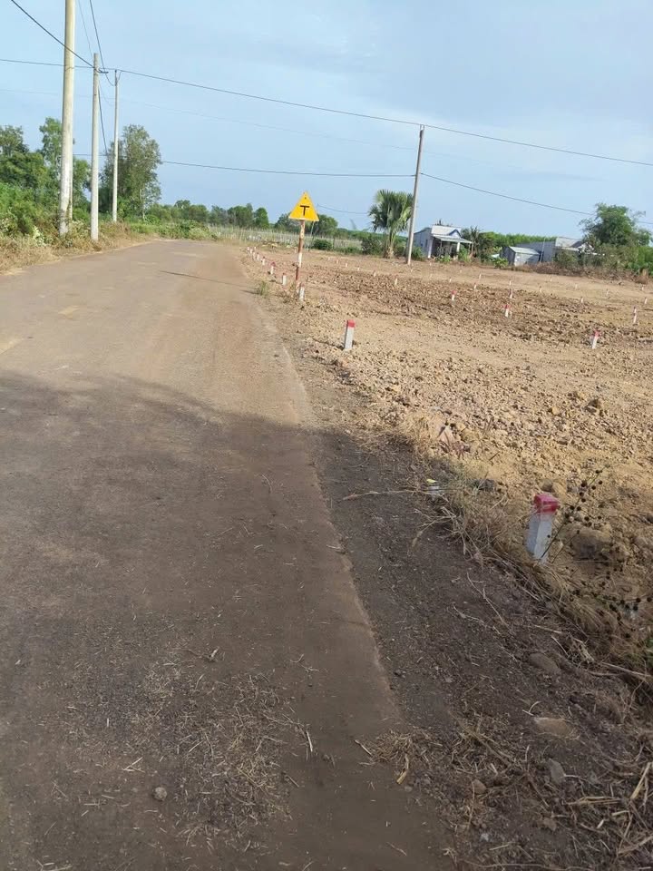 Đất nền xã Đất Đỏ 150m² giá 580 triệu - Sổ riêng chính chủ!