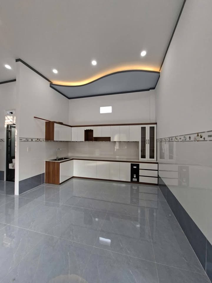 Nhà mới tại phường Ninh Thạnh, Tây Ninh 222m² giá 1.69 tỷ - Vị trí thuận lợi, thoáng mát!