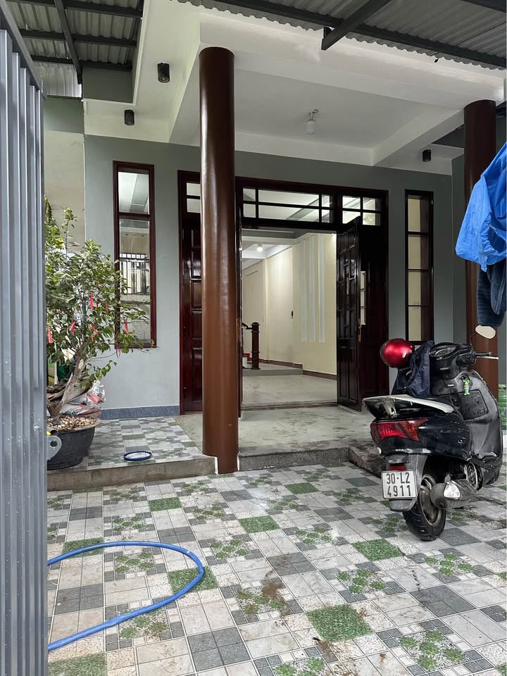 Nhà nguyên căn cho thuê tại Đường Miếu Bông 3, Đà Nẵng - 3 phòng ngủ, giá tốt!