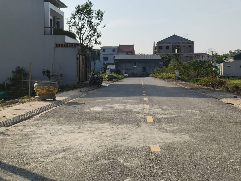 Đất nền Phường Hà Huy Tập 102m² giá 1.5 tỷ - Sổ hồng chính chủ