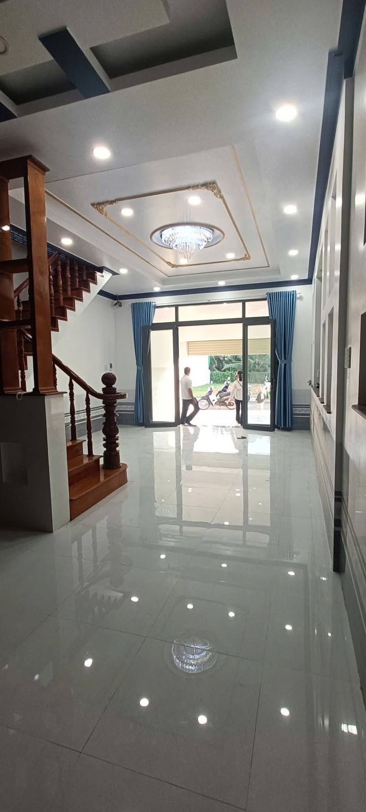 Nhà 2 Tầng Tại Tân Hạnh, Vĩnh Long 97m² giá 2.7 tỷ - Sẵn sàng chào đón bạn!