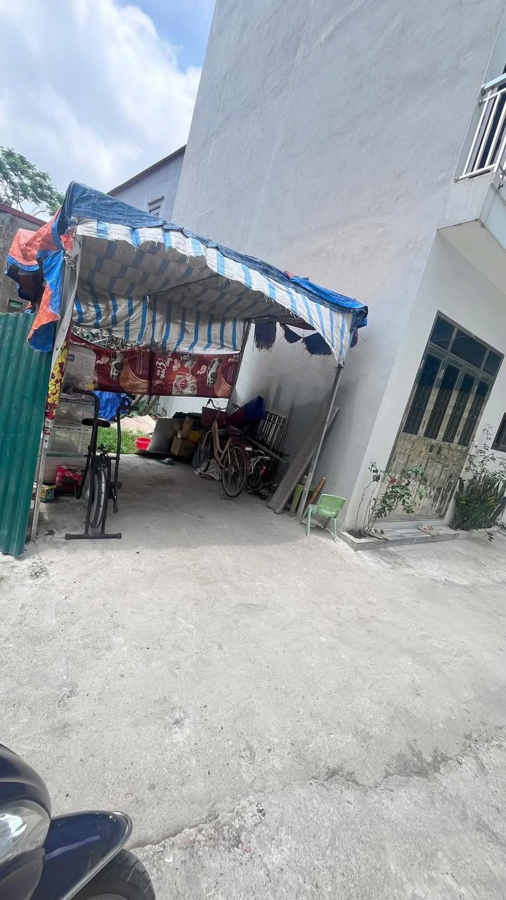 Bán đất Chợ Sủi Gia Lâm 50m² giá 3.6 tỷ - Vị trí đắc địa, tiện ích đầy đủ!