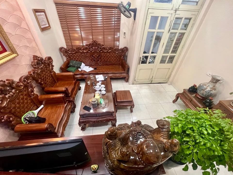 Nhà phố bán tại Quận Hai Bà Trưng 60m² giá 10.89 tỷ - Vị trí trung tâm, sổ đỏ chính chủ!