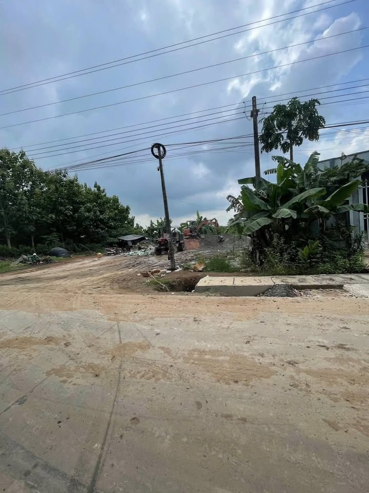 Đất thổ cư Ấp 3, Xã Gia Canh, Huyện Định Quán, 572m² - Giá tốt, sổ hồng riêng!