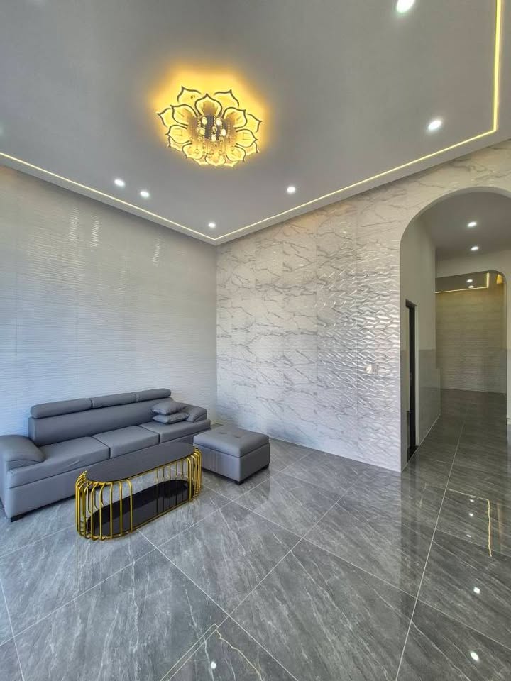 Bán nhà 125m² tại phường Long Hoa, Tây Ninh - Giá chỉ 1.39 tỷ, sẵn sàng vào ở!