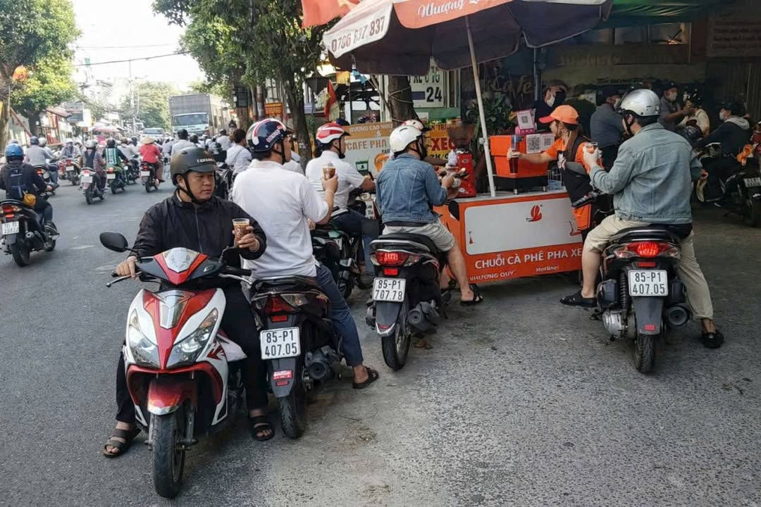 Quán cà phê Tân Thới Hiệp 160m² giá 120 triệu - Sang gấp, vị trí đẹp!