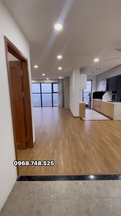 Căn hộ góc 3PN Iris Garden Nam Từ Liêm 135.8m² view pháo hoa - Sẵn sàng vào ở!