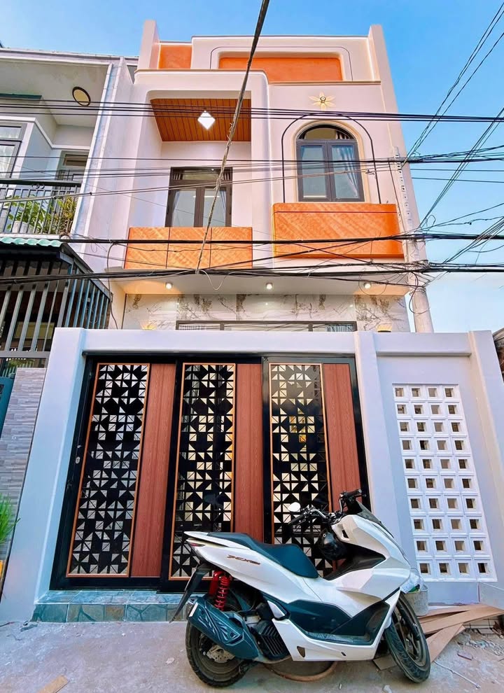 Nhà bán hẻm 388 Đường Nguyễn Văn Cừ, Cần Thơ - Giá chỉ 3.45 tỷ, mới đẹp và tiện nghi!