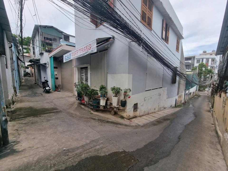Nhà hẻm Trường Sơn Nha Trang 47.9m² giá 2.35 tỷ - Cơ hội đầu tư hấp dẫn!