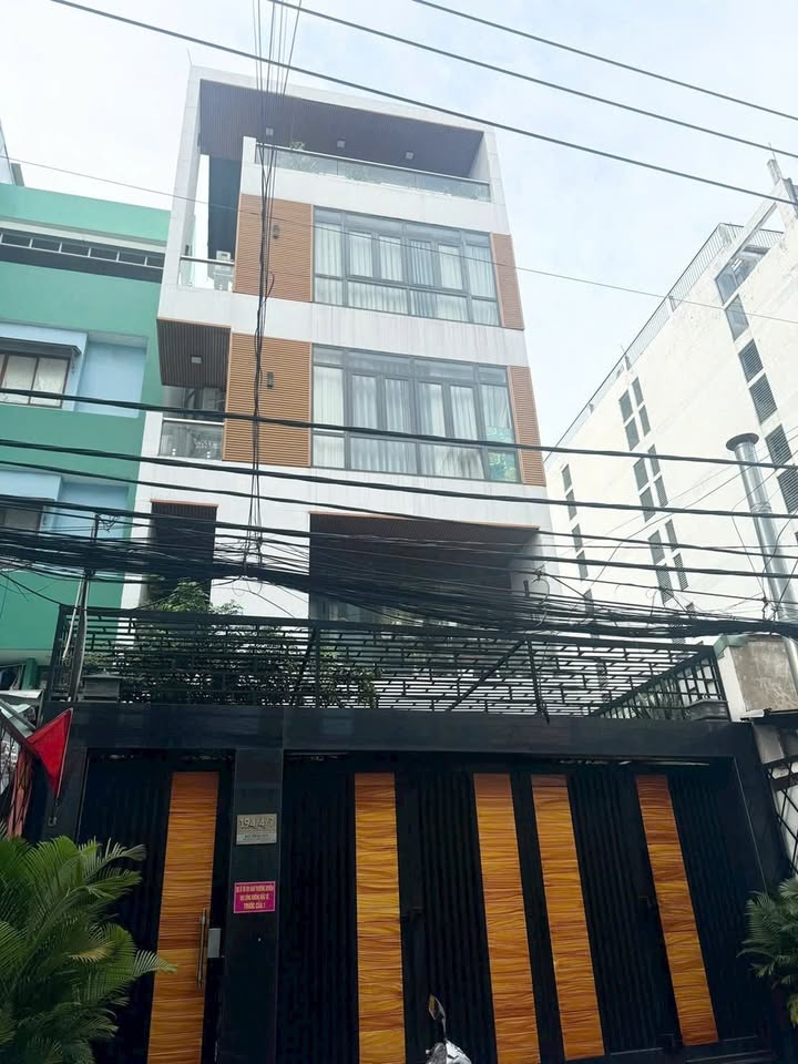 Nhà Bán Đường Bùi Đình Túy, Quận Bình Thạnh 310m² giá 48.5 tỷ - Chính chủ, hồ bơi sang trọng!