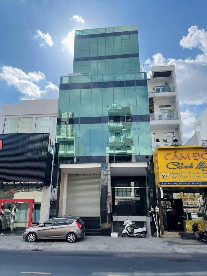 Building Lạc Long Quân Tân Bình 167m² giá 61.5 tỷ - Hợp đồng thuê ổn định 148 triệu/tháng!